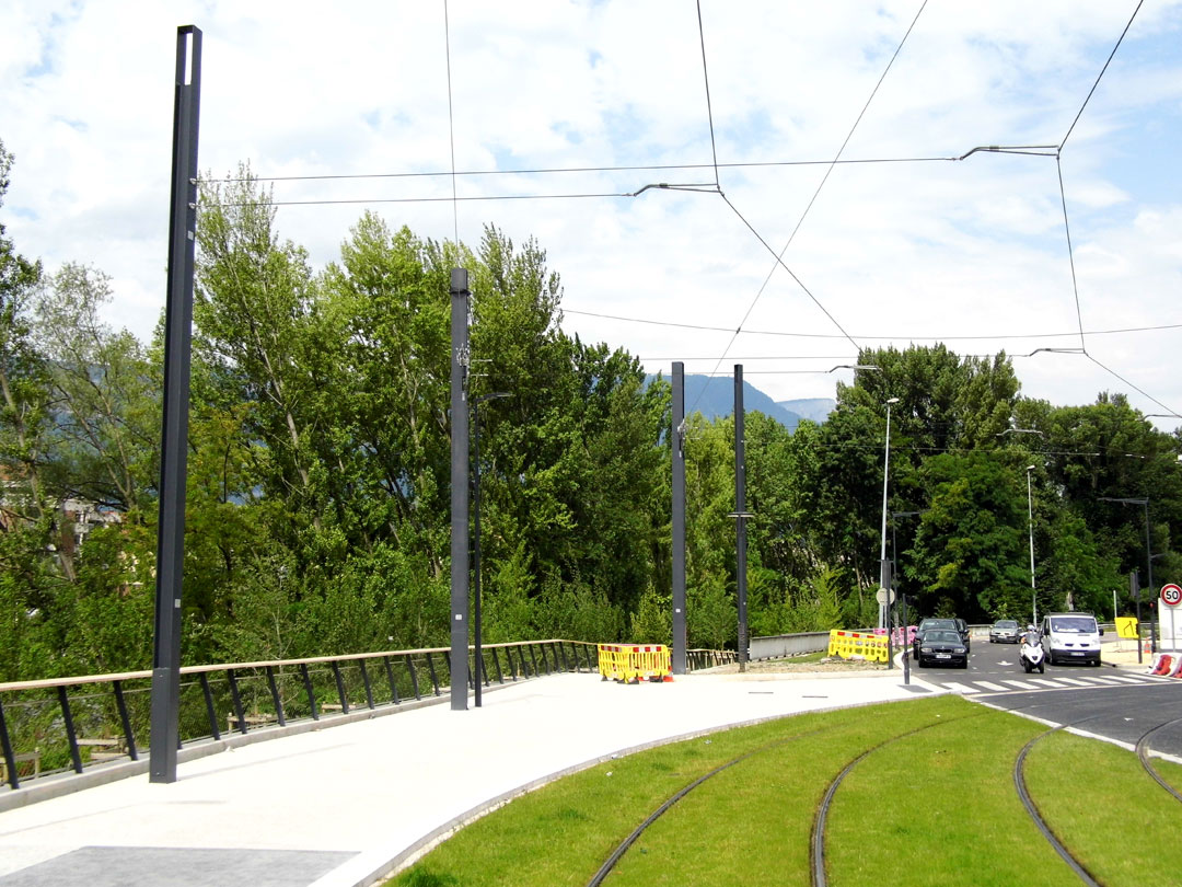 grenoble-tranvia-lineaE-02.jpg